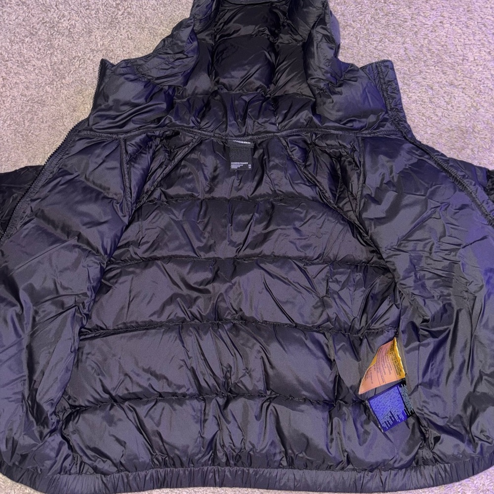 The North Face Women's Puffer Jacket - Picture 8 of 14